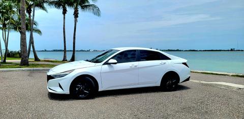 Hyundai Elantra 2021