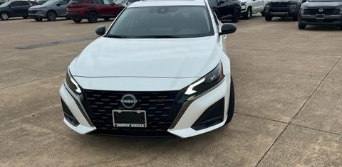 Nissan Altima 2025