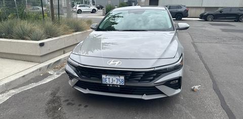 Hyundai Elantra 2025