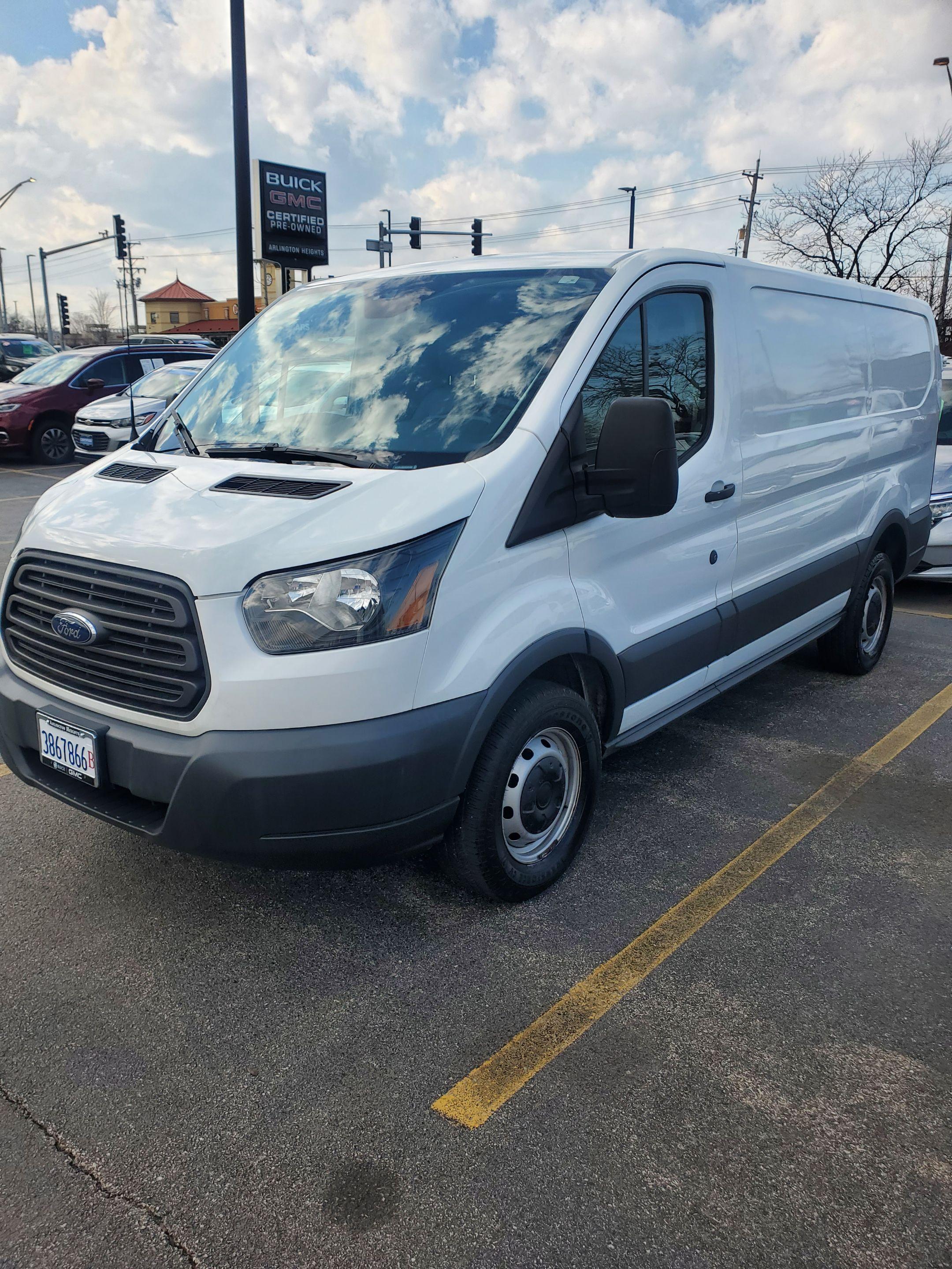 Ford Transit Cargo 2017 in Arlington Heights, IL