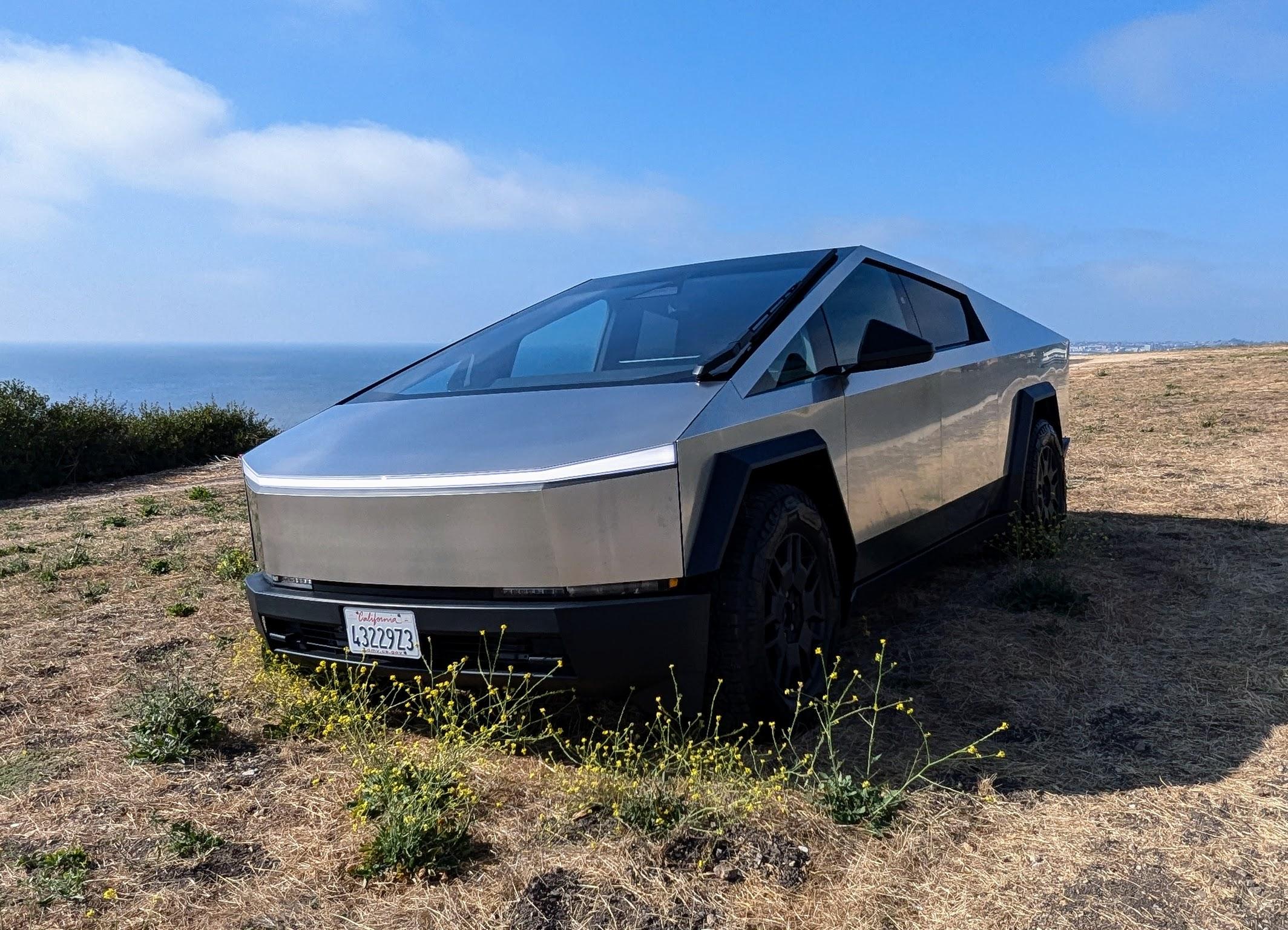 Tesla Cybertruck 2024 in 