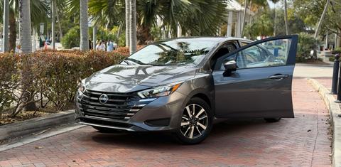 Nissan Versa 2025