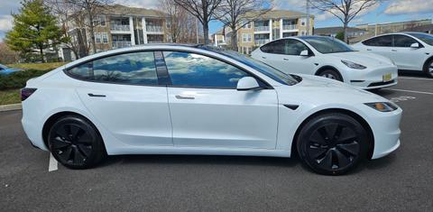 Tesla Model 3 2024