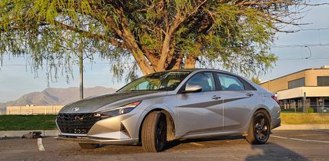 Hyundai Elantra 2021