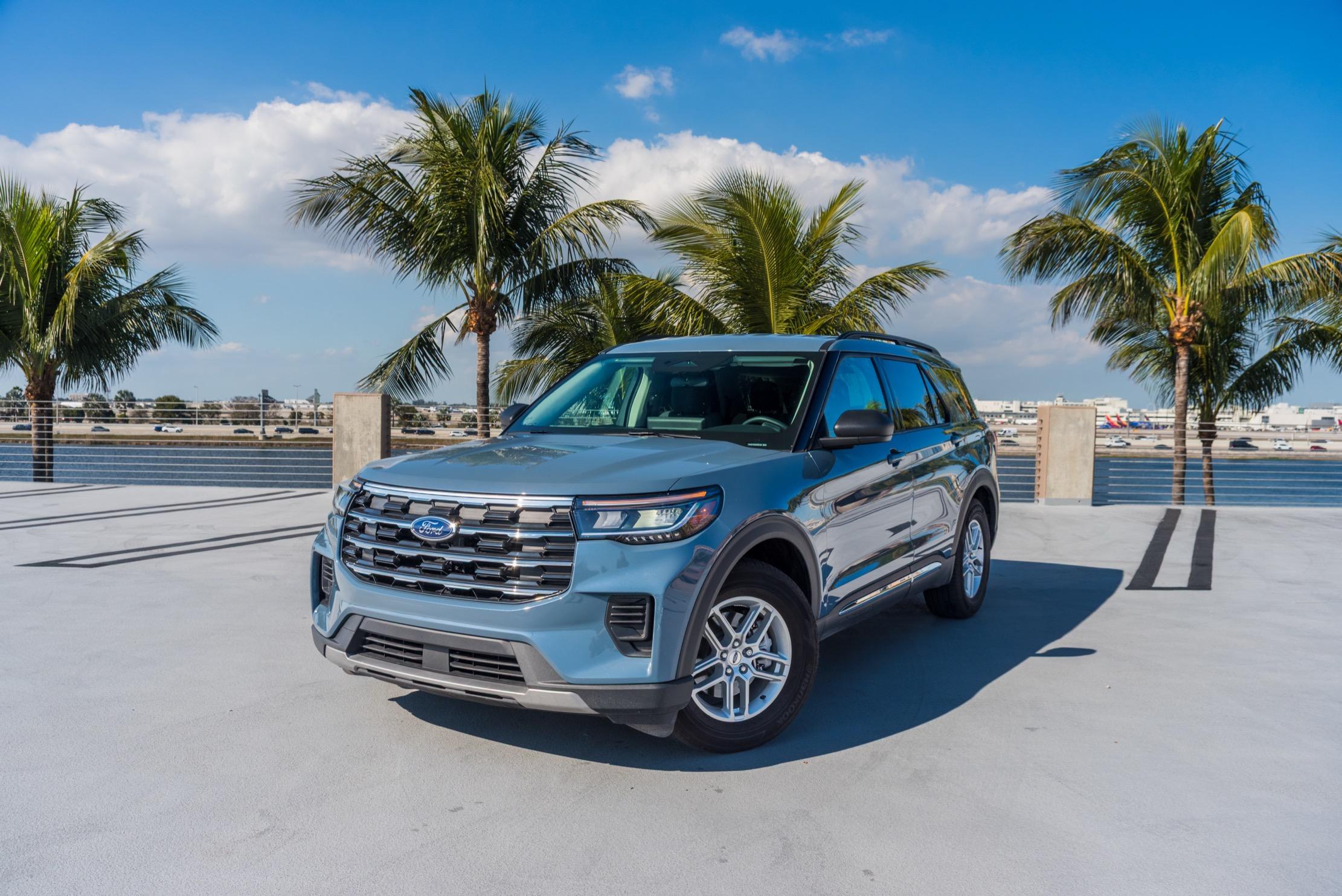 Ford Explorer 2025 in Hialeah, FL