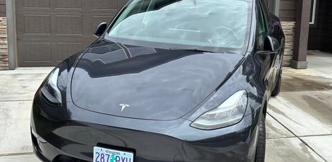 Tesla Model Y 2024