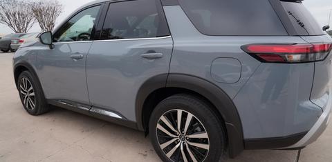Nissan Pathfinder 2025