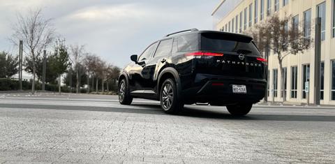Nissan Pathfinder 2025