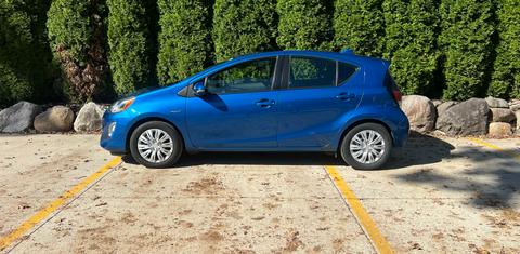 Toyota Prius c 2015