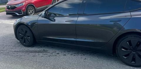 Tesla Model 3 2025
