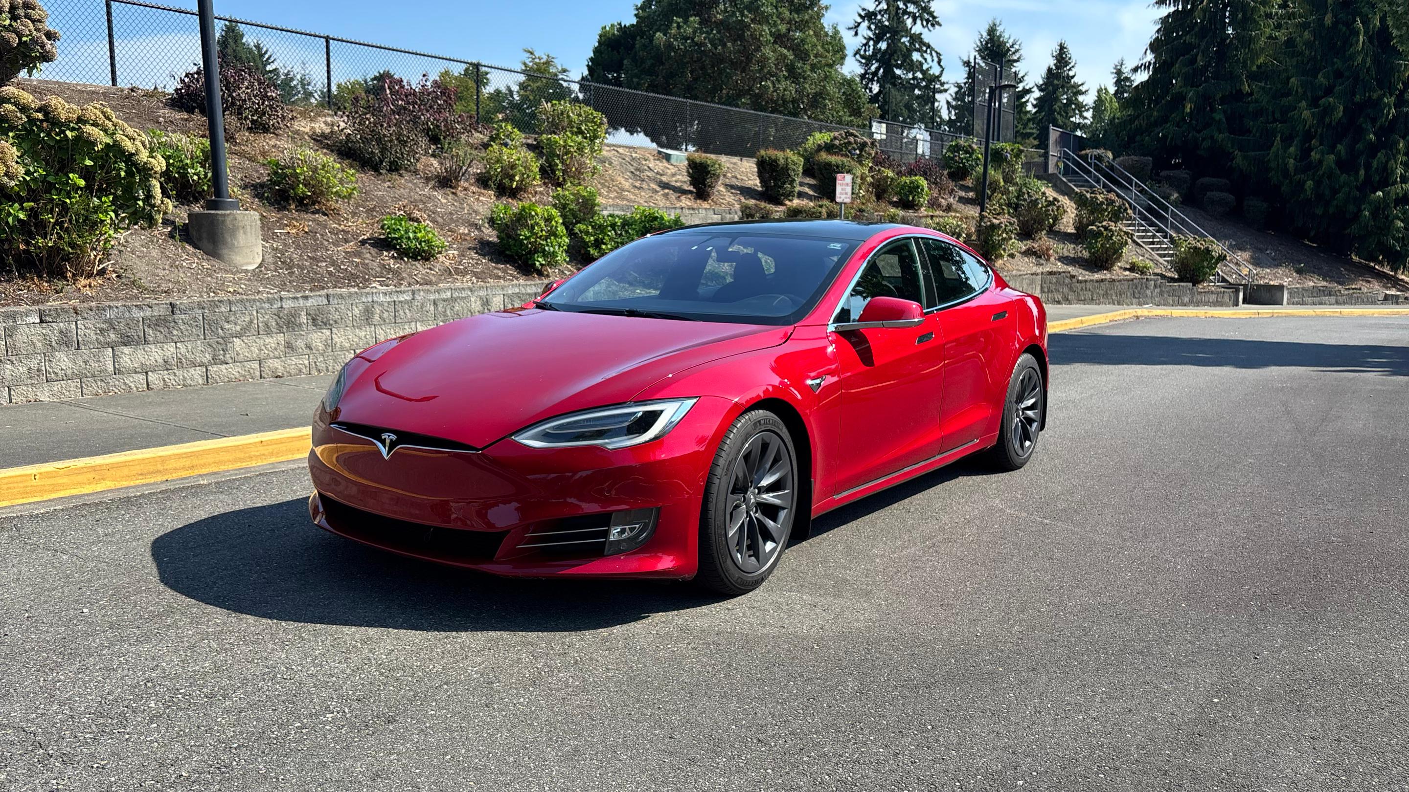 Tesla Model S 2020 in Burien, WA