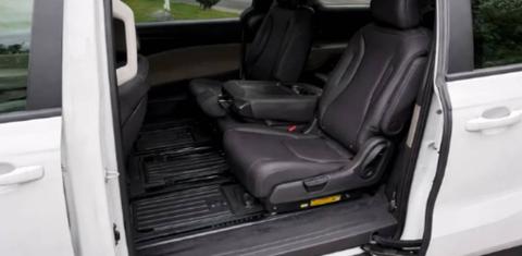 Kia Carnival Hybrid 2026