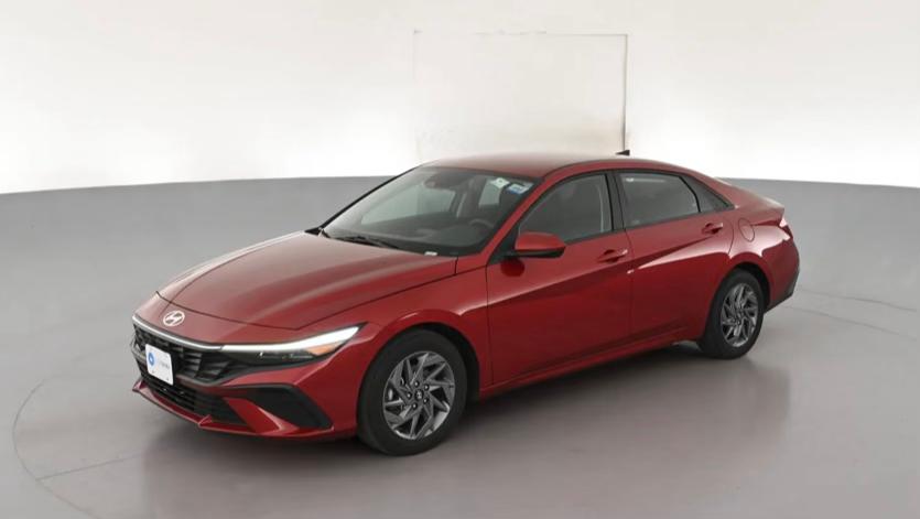 Hyundai Elantra 2024 in Hope Mills, NC