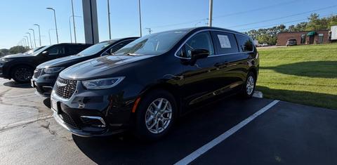 Chrysler Pacifica 2023