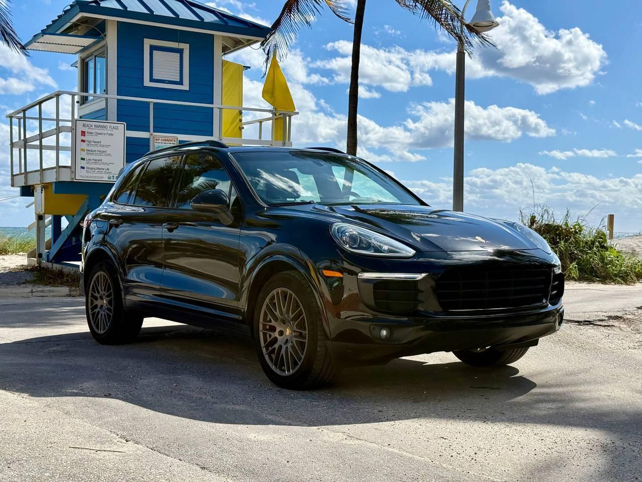 Porsche Cayenne 2017 in Hollywood, FL