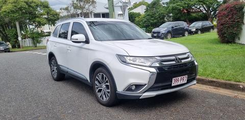 Mitsubishi OUTLANDER 2016