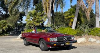 Mercedes-Benz 560SL 1988 — Classic car rental alternatives in Beverly Hills, CA