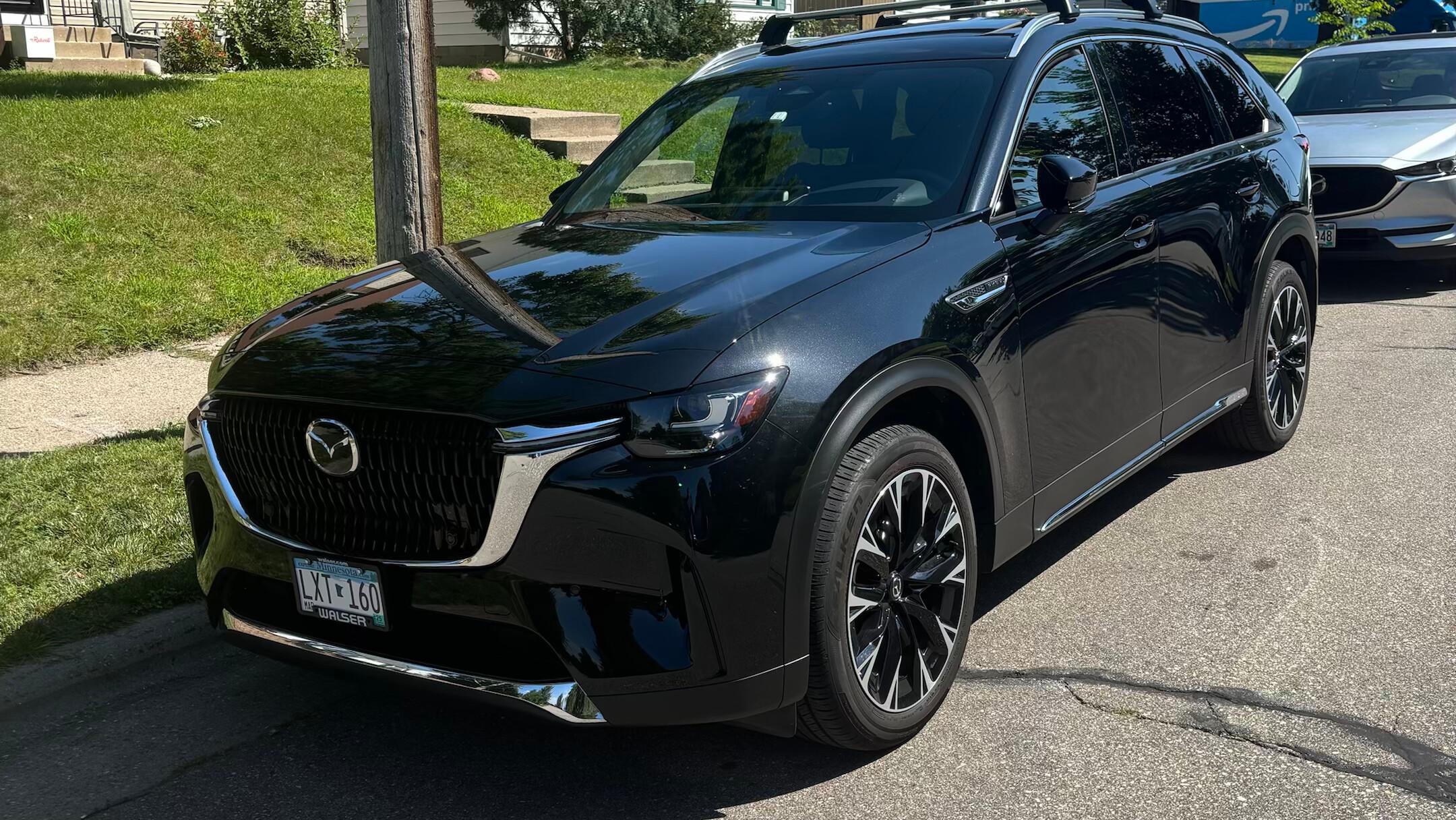 Mazda CX-90 PHEV 2024 in Minneapolis, MN