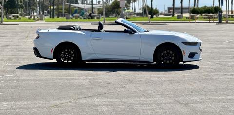 Ford Mustang 2024