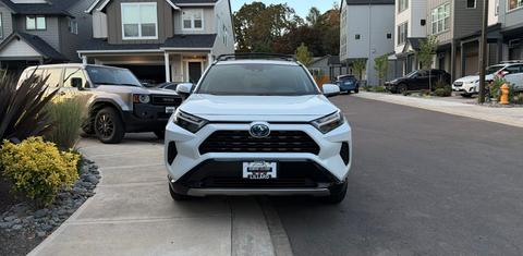 Toyota RAV4 Hybrid 2024