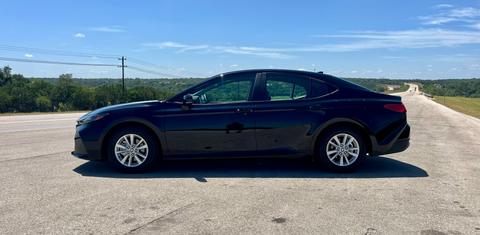 Toyota Camry Hybrid 2026