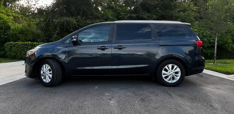 Kia Sedona 2016