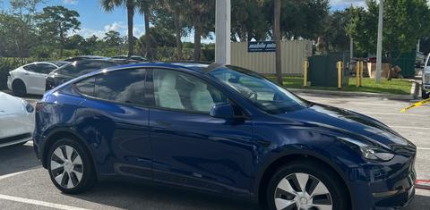 Tesla Model Y 2022