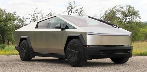 Tesla Cybertruck 2025
