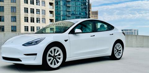 Tesla Model 3 2023