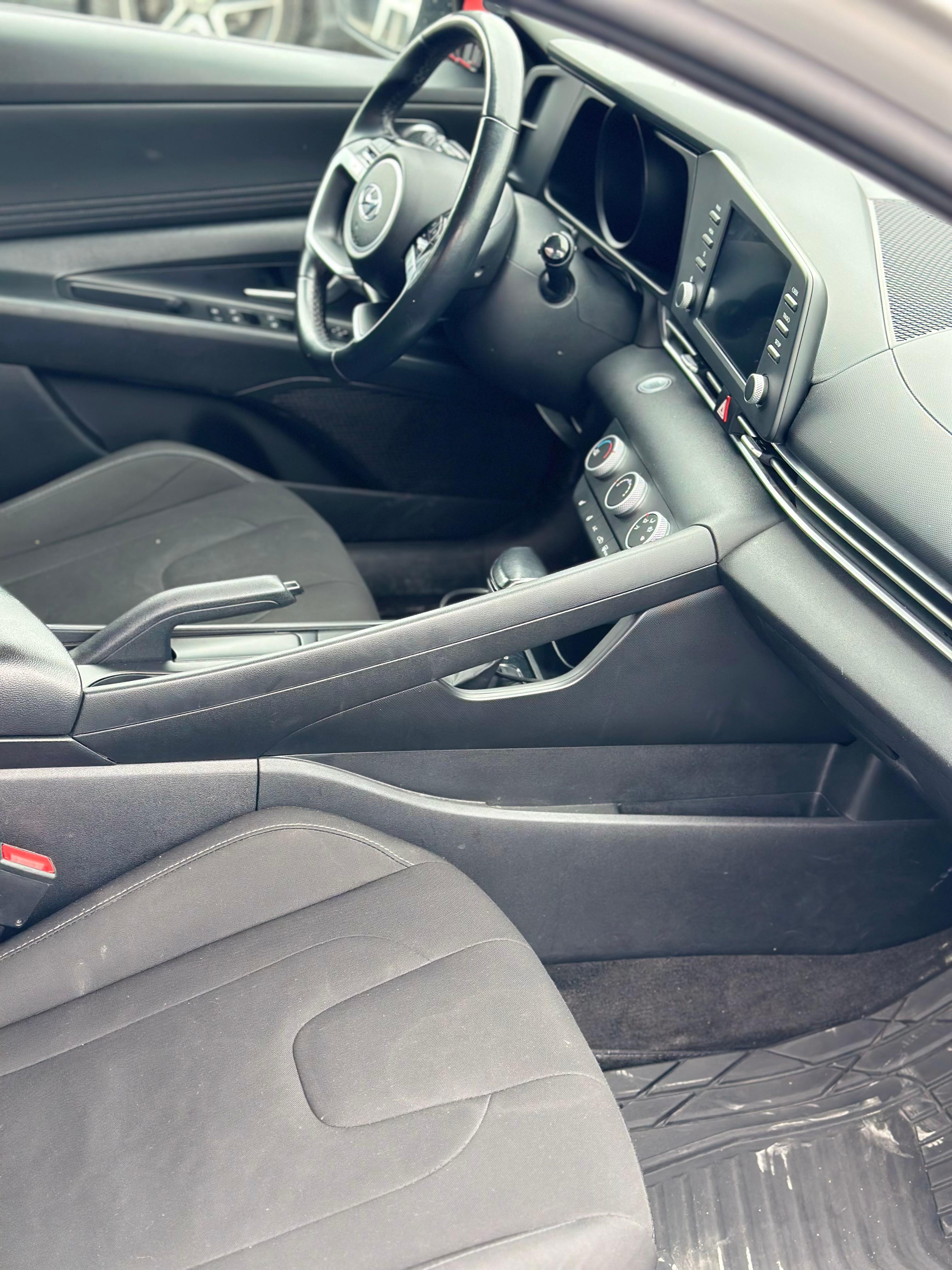 Hyundai Elantra 2021 à 