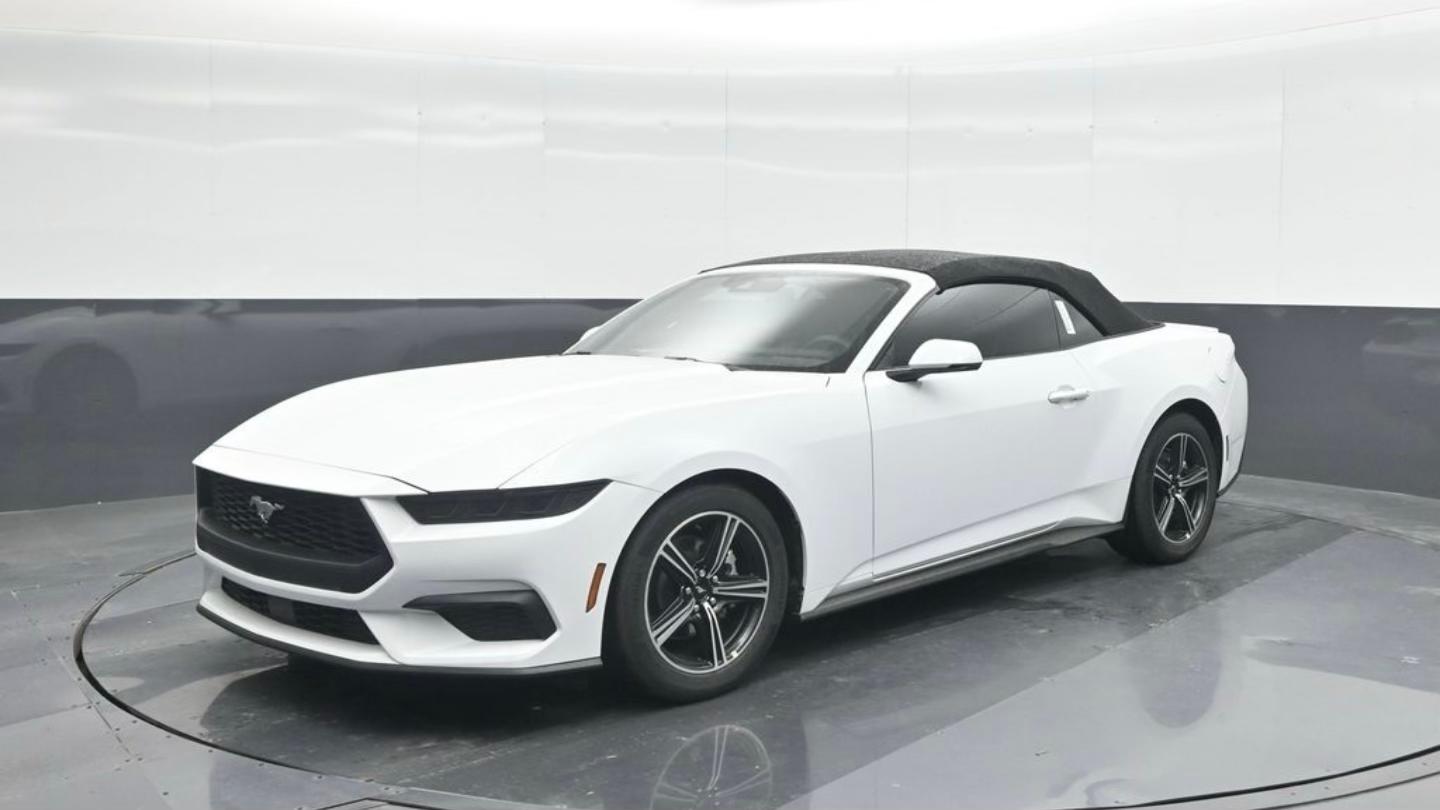 Ford Mustang 2025 in Baytown, TX