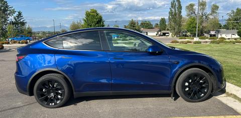 Tesla Model Y 2023