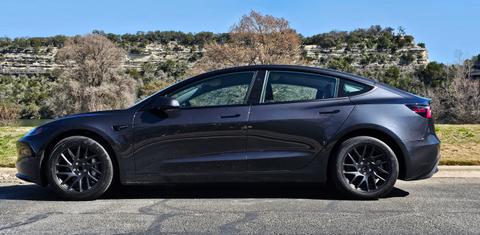 Tesla Model 3 2024