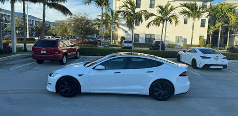 Tesla Model S 2023