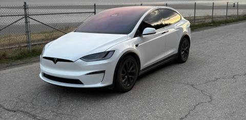 Tesla Model X 2025