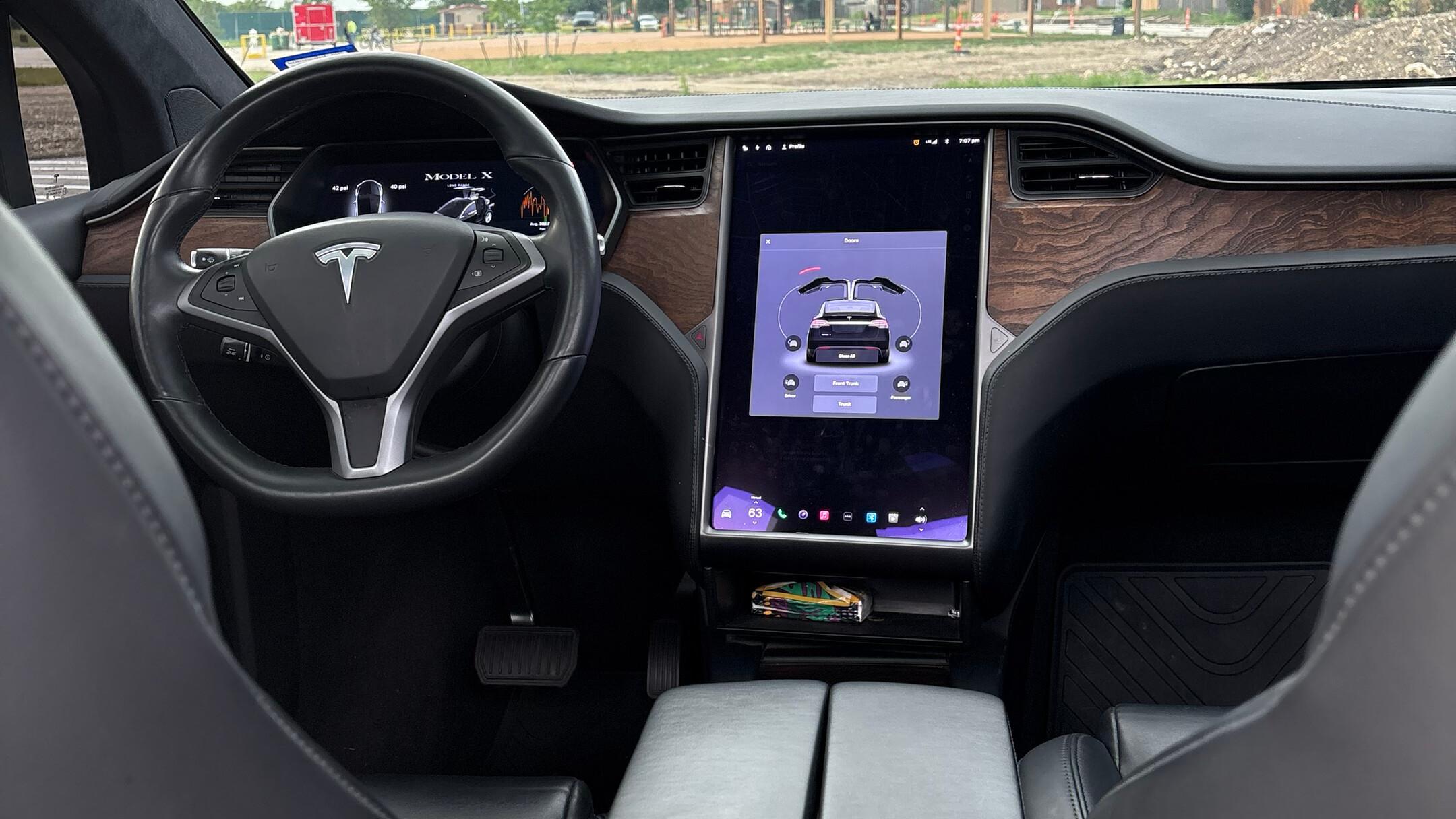 Tesla Model X 2020 in Dallas, TX
