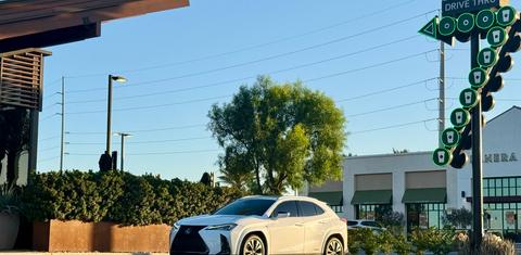 Lexus UX 2022