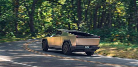 Tesla Cybertruck 2025