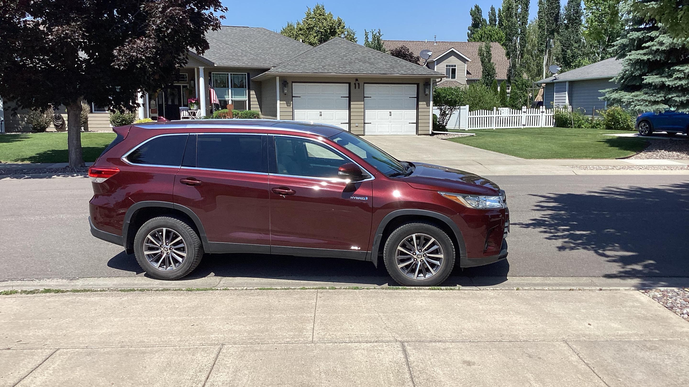 Toyota Highlander Hybrid 2019 in Kalispell, MT