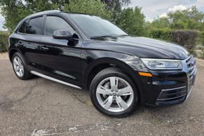 Audi Q5 2018 in Englewood