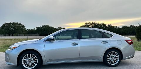 Toyota Avalon Hybrid 2016