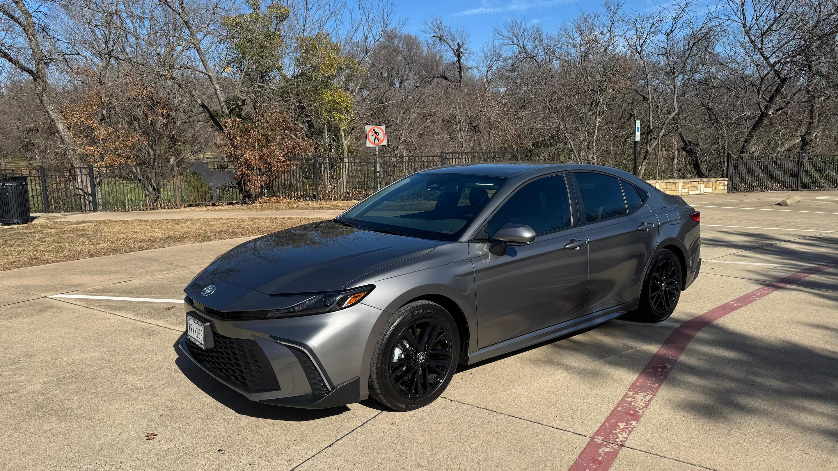 Toyota Camry Hybrid 2026 in Dallas, TX