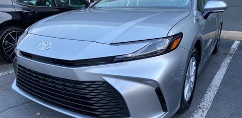 Toyota Camry Hybrid 2025