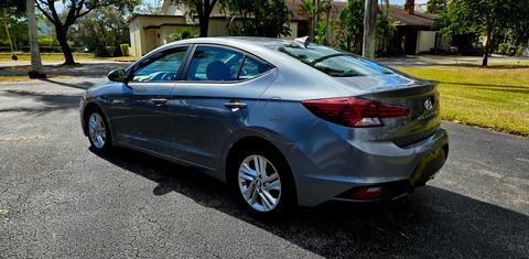 Hyundai Elantra 2019