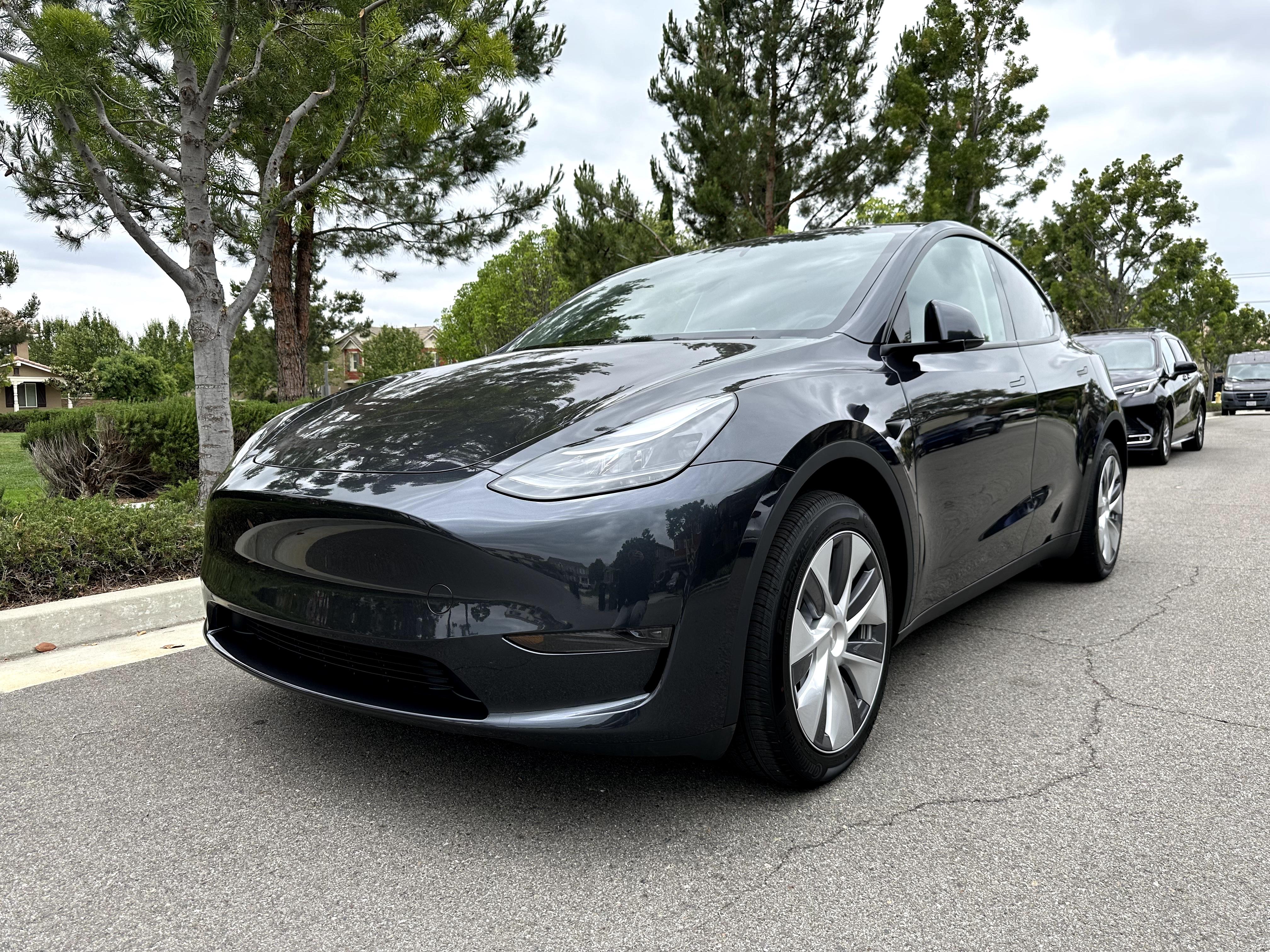 Tesla Model Y 2024 in Chino, CA