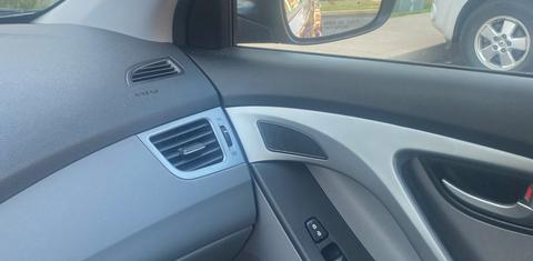 Hyundai Elantra 2015