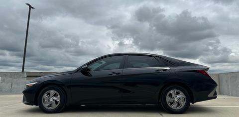Hyundai Elantra 2025