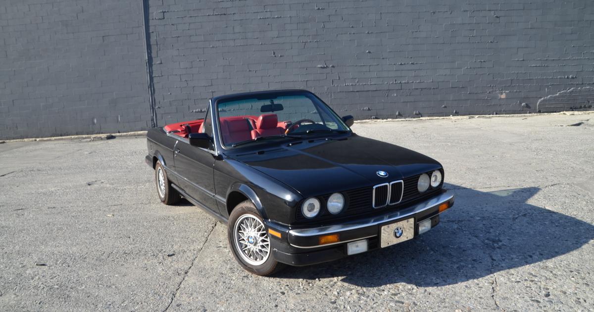 BMW 325i 1988 rental in Los Angeles, CA by Ian | Turo
