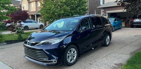 Toyota Sienna 2024