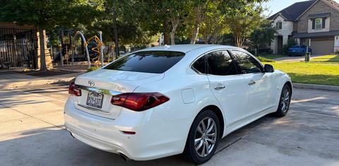 INFINITI Q70 2016
